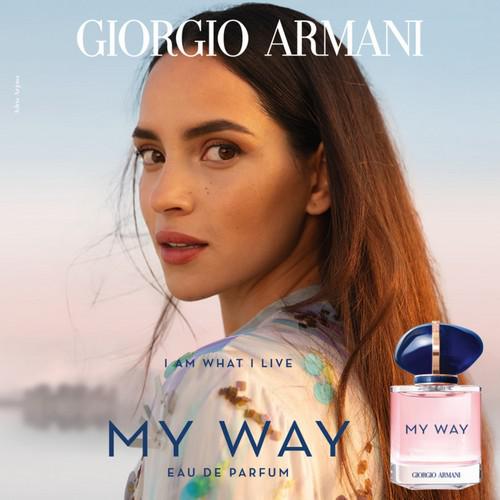 Descubre y compra My Way Eau De Parfum 90 Ml de la marca GIORGIO ARMANI - MY WAY al mejor precio.